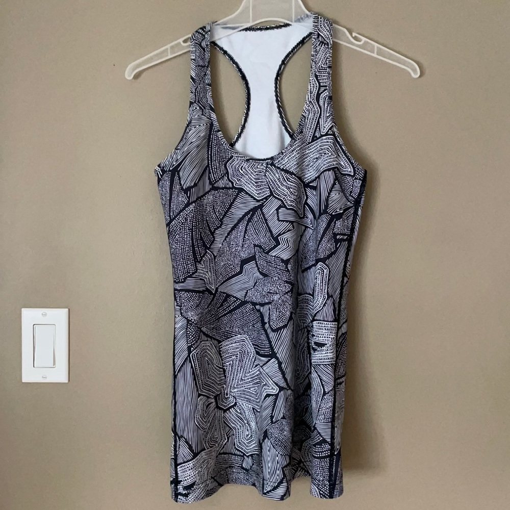 Lululemon CRB Size 6